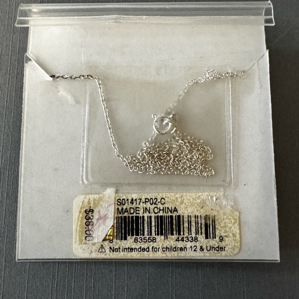 Sterling Silver Necklace with Amethyst Pendant - Picture 4 of 9